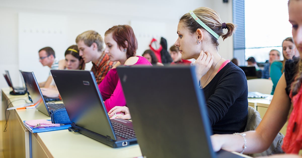 How to Implement Highly Engaging Blended Learning for Education?