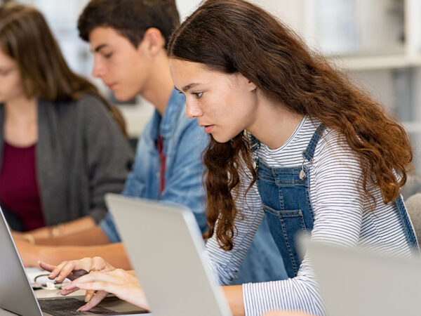 Top 8 Strategies For Student Engagement In Online Learning